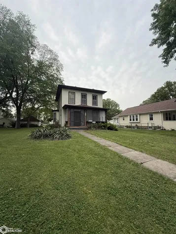 1015 S Starr Avenue Burlington IA 52601