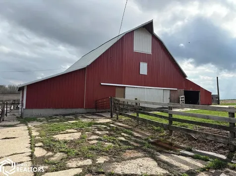 5718 Quality Ridge Coggon IA 52218