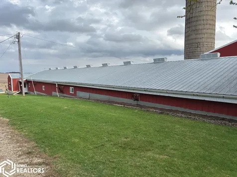 5718 Quality Ridge Coggon IA 52218