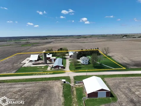 5718 Quality Ridge Coggon IA 52218