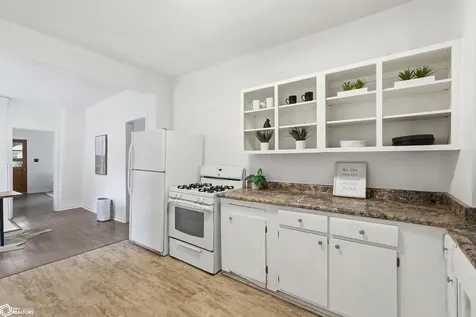 811 S 5th Street Fairfield IA 52556