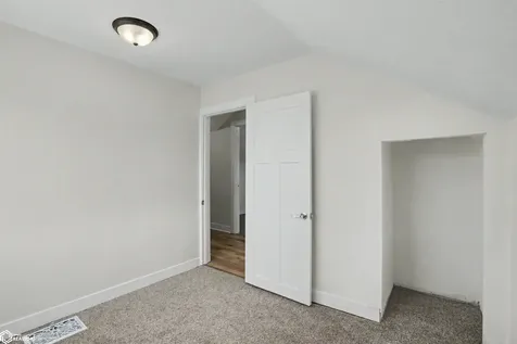 312 W South Street Marshalltown IA 50158