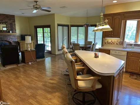 2530 River Road Iowa Falls IA 50126