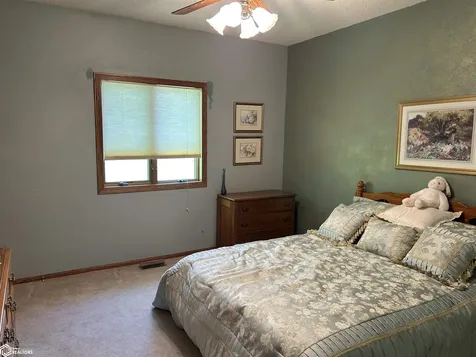 2530 River Road Iowa Falls IA 50126