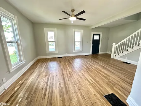 1016 Elm Street Grinnell IA 50112