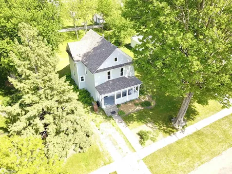 1016 Elm Street Grinnell IA 50112