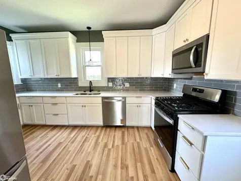 1016 Elm Street Grinnell IA 50112