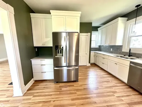 1016 Elm Street Grinnell IA 50112
