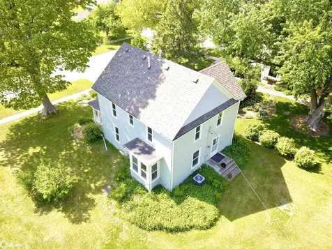 1016 Elm Street Grinnell IA 50112