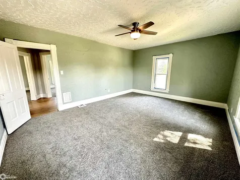 1016 Elm Street Grinnell IA 50112
