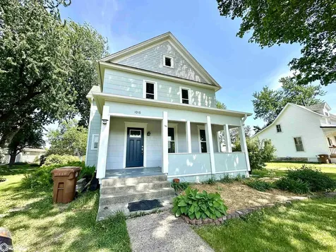 1016 Elm Street Grinnell IA 50112