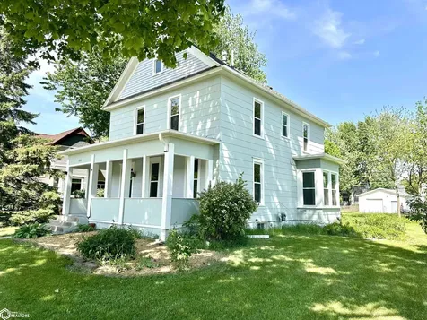 1016 Elm Street Grinnell IA 50112