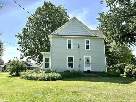 1016 Elm Street Grinnell IA 50112