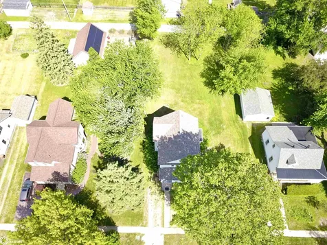 1016 Elm Street Grinnell IA 50112