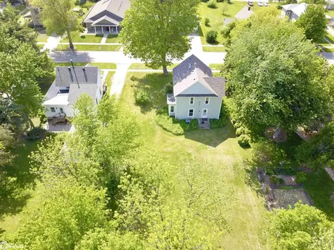 1016 Elm Street Grinnell IA 50112