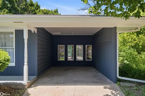 711 12th Avenue Grinnell IA 50112