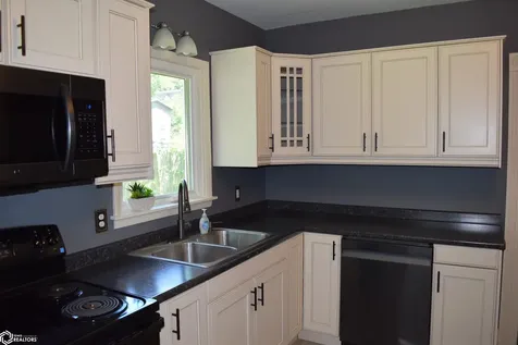 819 Avenue D Fort Madison IA 52627
