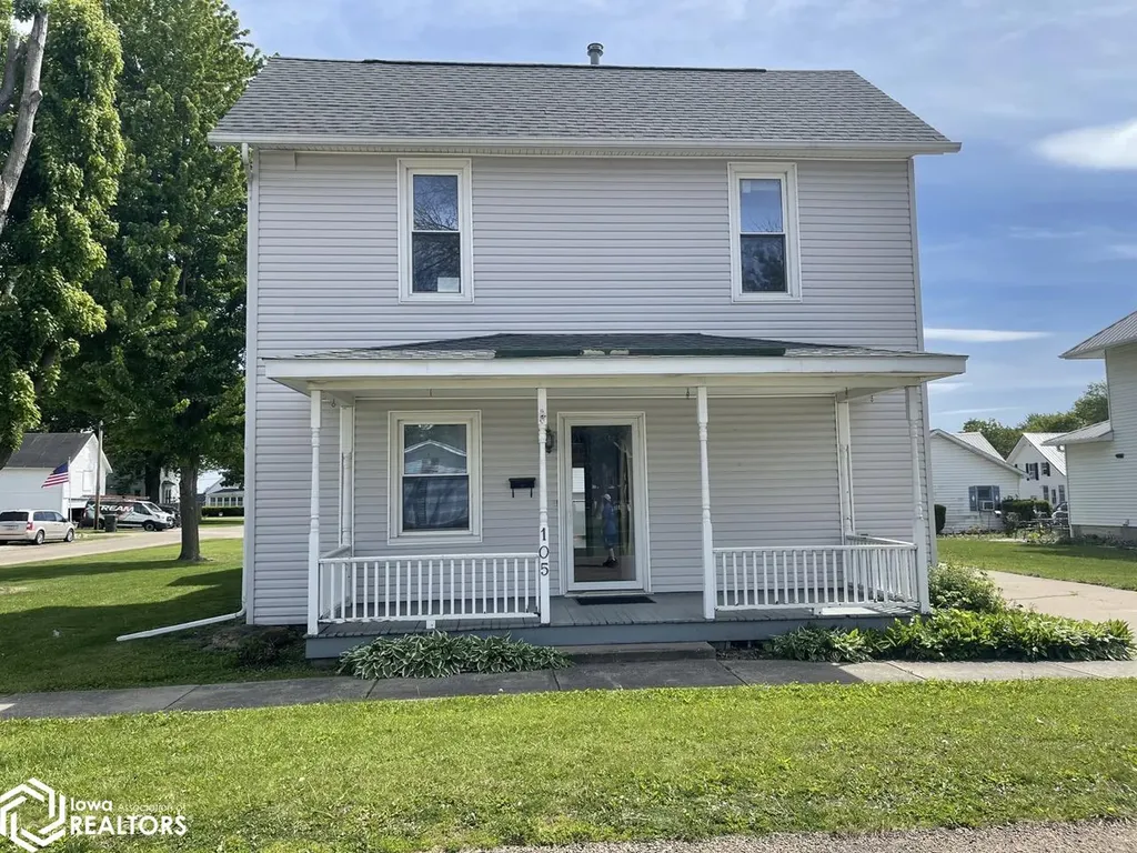 105 E Dewey Street Danville IA 52623