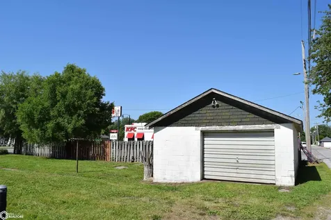 1413 Avenue H Fort Madison IA 52627