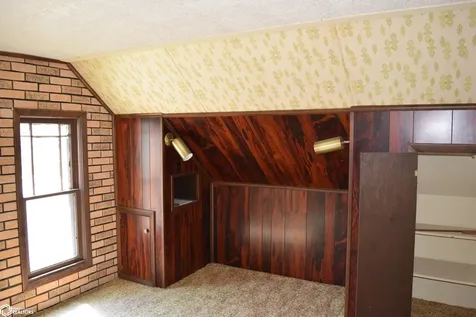 1413 Avenue H Fort Madison IA 52627