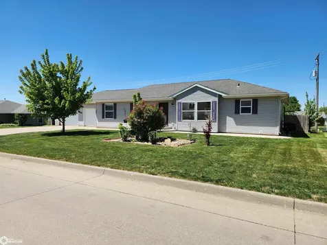1307 Country Club Drive Tama IA 52339