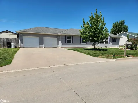 1307 Country Club Drive Tama IA 52339