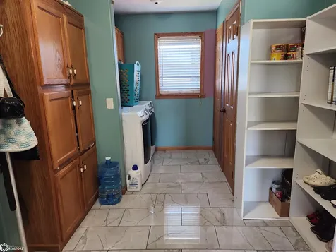 1307 Country Club Drive Tama IA 52339