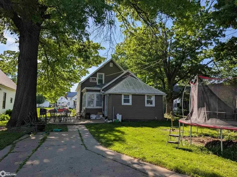318 Swan Street West Burlington IA 52655