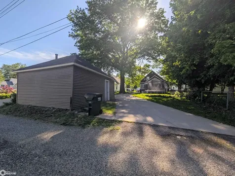 318 Swan Street West Burlington IA 52655
