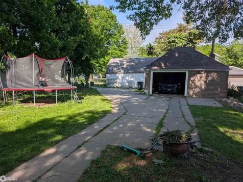 318 Swan Street West Burlington IA 52655