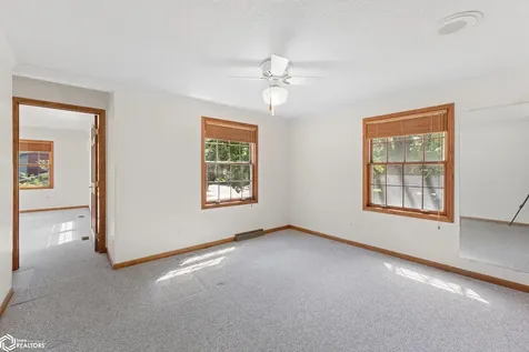 278 Lakeview Drive Mason City IA 50401