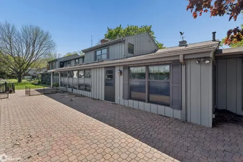 278 Lakeview Drive Mason City IA 50401