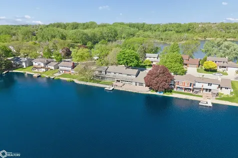 278 Lakeview Drive Mason City IA 50401