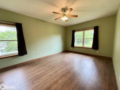 2630 Cliff Road Burlington IA 52601