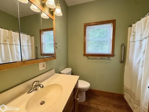 2630 Cliff Road Burlington IA 52601