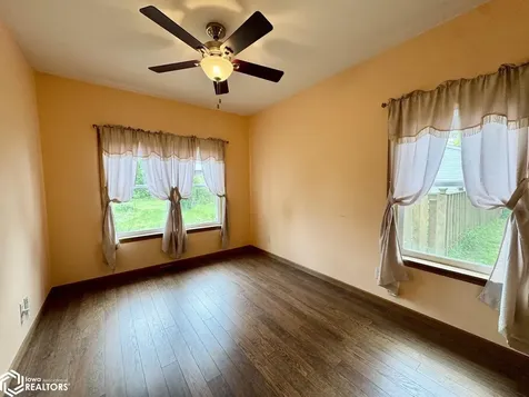 2630 Cliff Road Burlington IA 52601