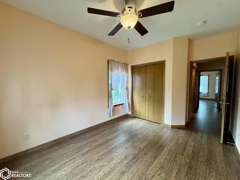 2630 Cliff Road Burlington IA 52601