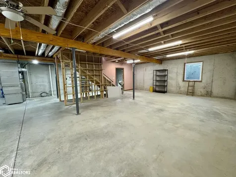 2630 Cliff Road Burlington IA 52601