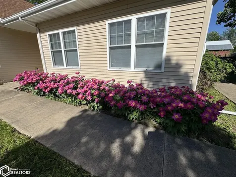2630 Cliff Road Burlington IA 52601
