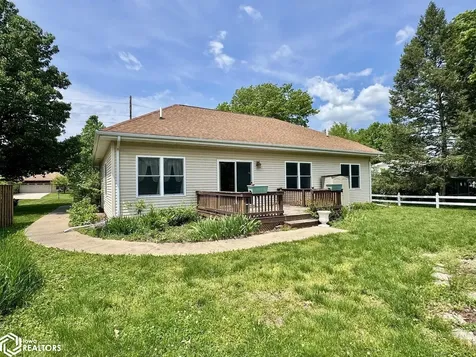 2630 Cliff Road Burlington IA 52601