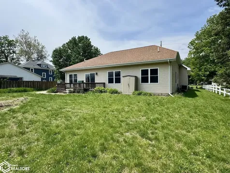 2630 Cliff Road Burlington IA 52601