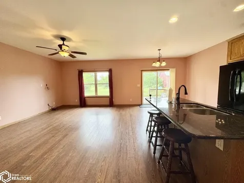2630 Cliff Road Burlington IA 52601