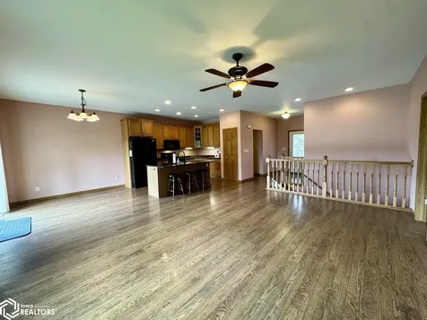 2630 Cliff Road Burlington IA 52601