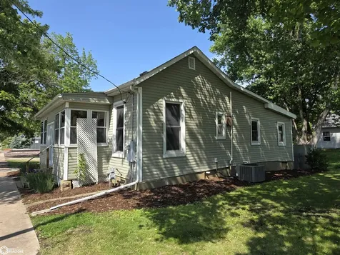 403 N B Street Fairfield IA 52556