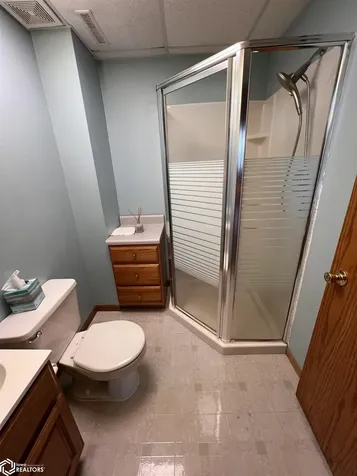 *** *** *** *** Belle Plaine IA 52208