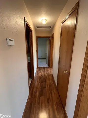 *** *** *** *** Belle Plaine IA 52208