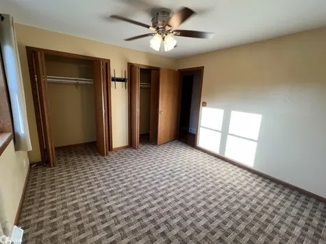 *** *** *** *** Belle Plaine IA 52208