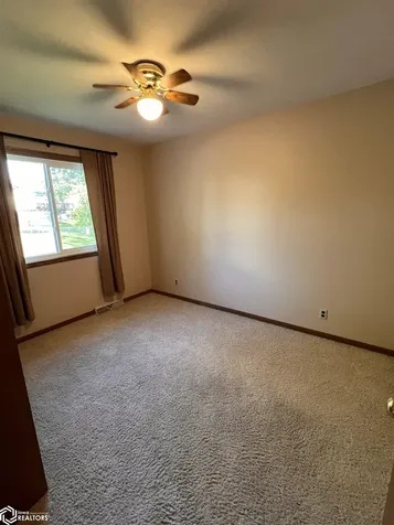 *** *** *** *** Belle Plaine IA 52208