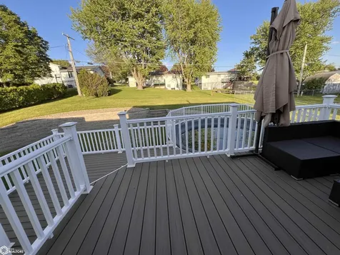 *** *** *** *** Belle Plaine IA 52208