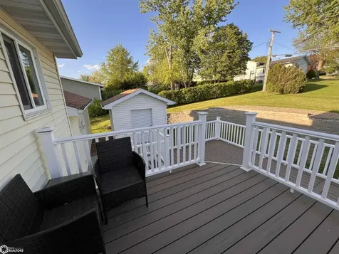 *** *** *** *** Belle Plaine IA 52208